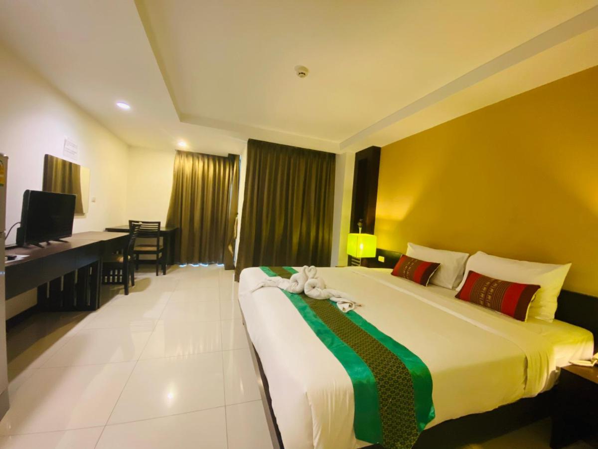 Tycoon Suite By Goad Avadhess Hospitality 1Km Walking Street Pattaya Beach Exteriör bild