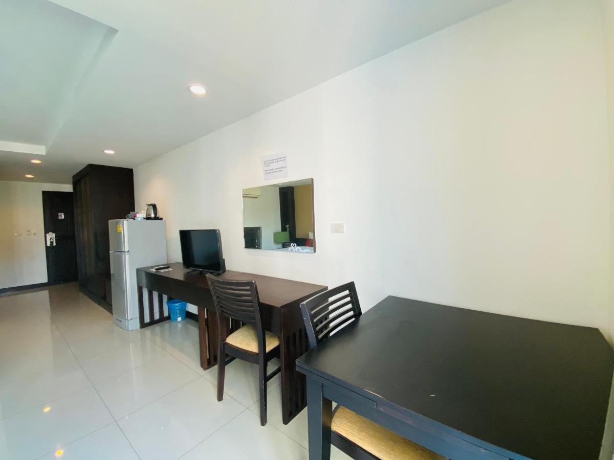 Tycoon Suite By Goad Avadhess Hospitality 1Km Walking Street Pattaya Beach Exteriör bild