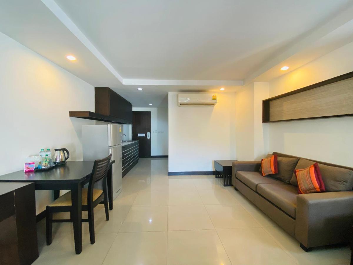 Tycoon Suite By Goad Avadhess Hospitality 1Km Walking Street Pattaya Beach Exteriör bild